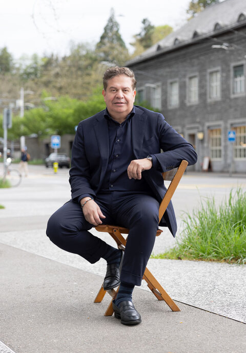 Walter_Haettenschwiler_Stuhl_0424-1__FocusFillMaxWyIwLjAwIiwiMC4wMCIsNDgwLDY5MF0